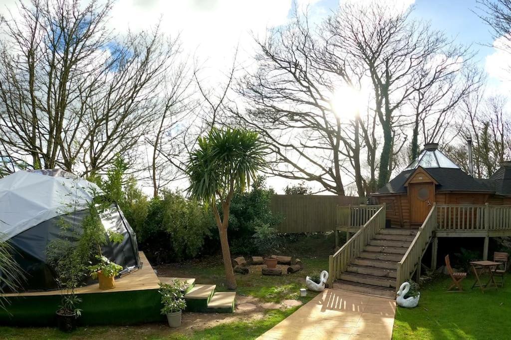 Romantic Treehouse With Hot Tub & Bbq Lodge Praze an Beeble Exterior foto